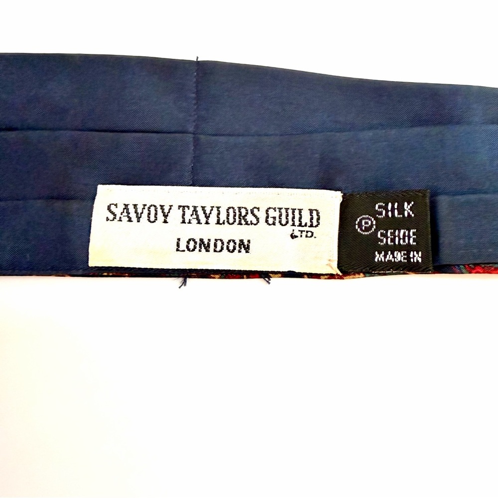Ascot Navy Silk Paisley Savoy Taylors Guild London 5.5” x 43” - Picture 2 of 8